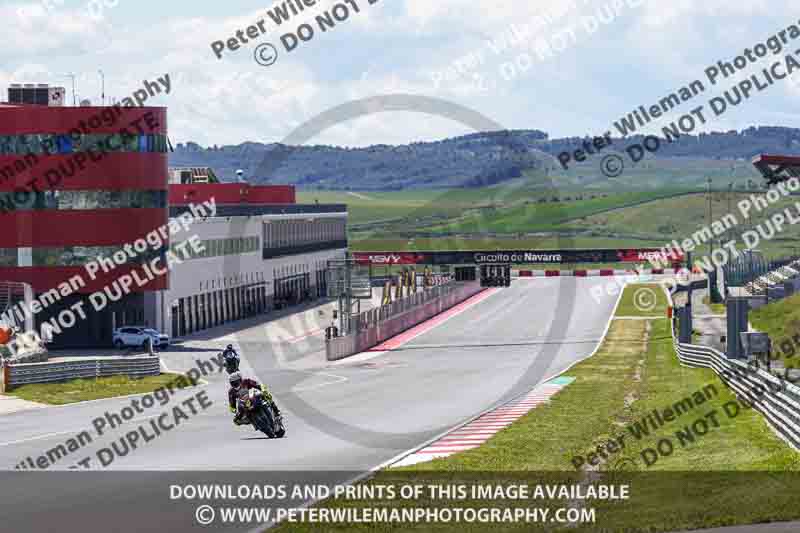 cadwell no limits trackday;cadwell park;cadwell park photographs;cadwell trackday photographs;enduro digital images;event digital images;eventdigitalimages;navarra;no limits trackdays;peter wileman photography;racing digital images;trackday digital images;trackday photos